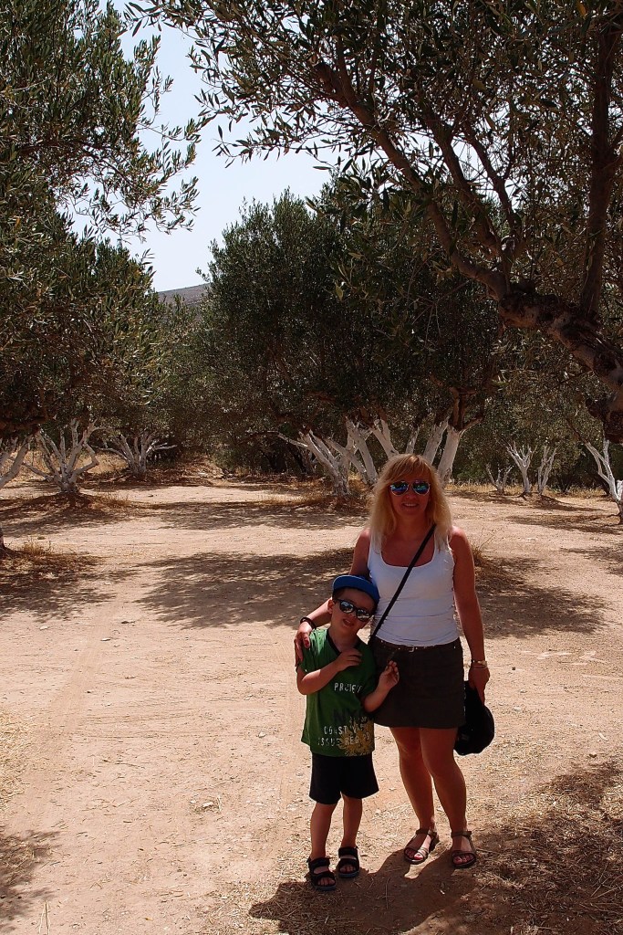 parking obok Knossos