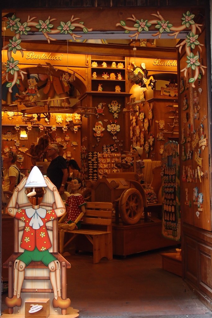 Wszechobecne ślady Pinoccio