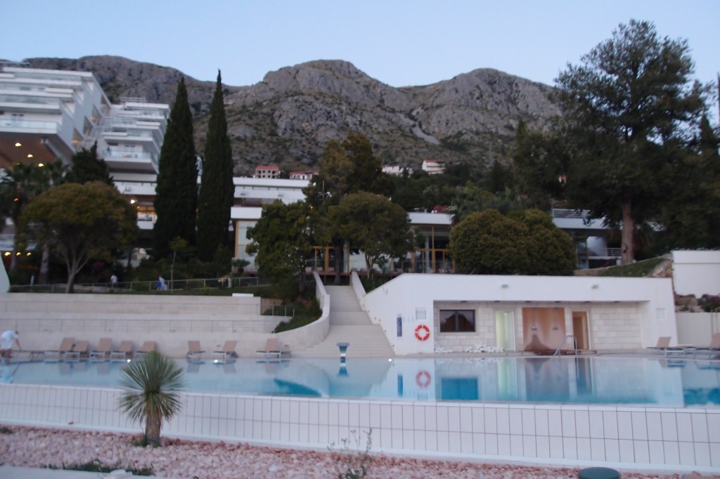 Widok na Hotel Astarea od strony morza.