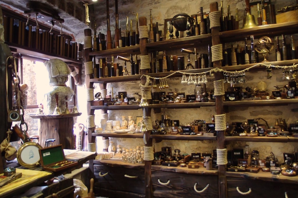 Sklep z pamiątkami obok domu Marco Polo.